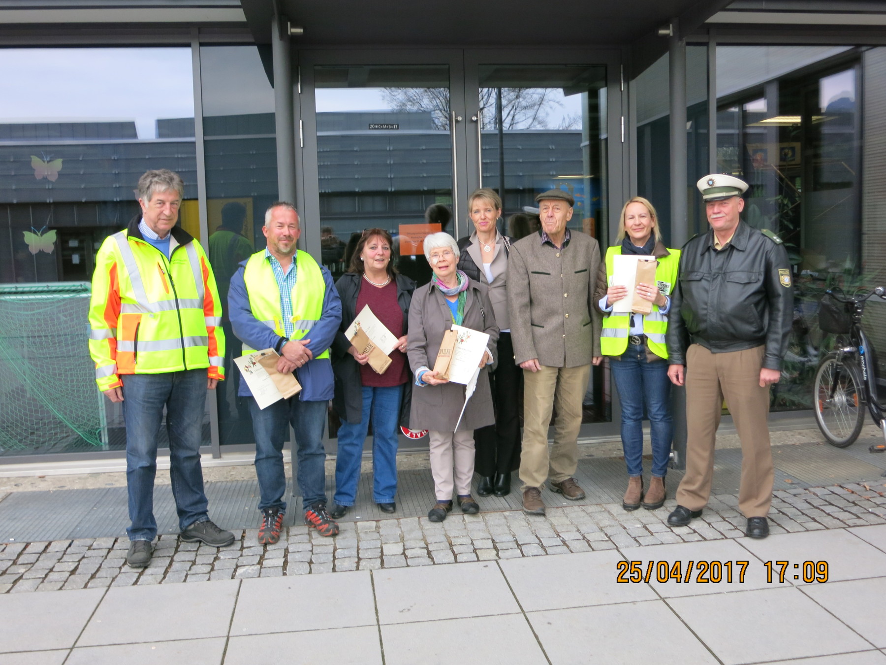 Ehrung von Schulwegbegleitern